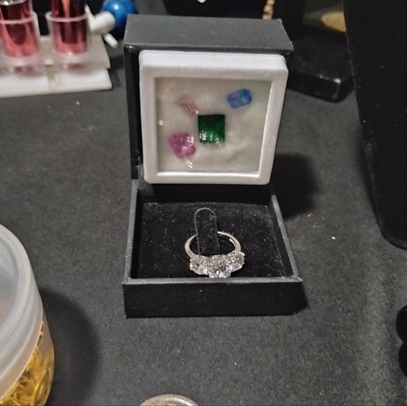 Bundle lots - Picture 15 of 16